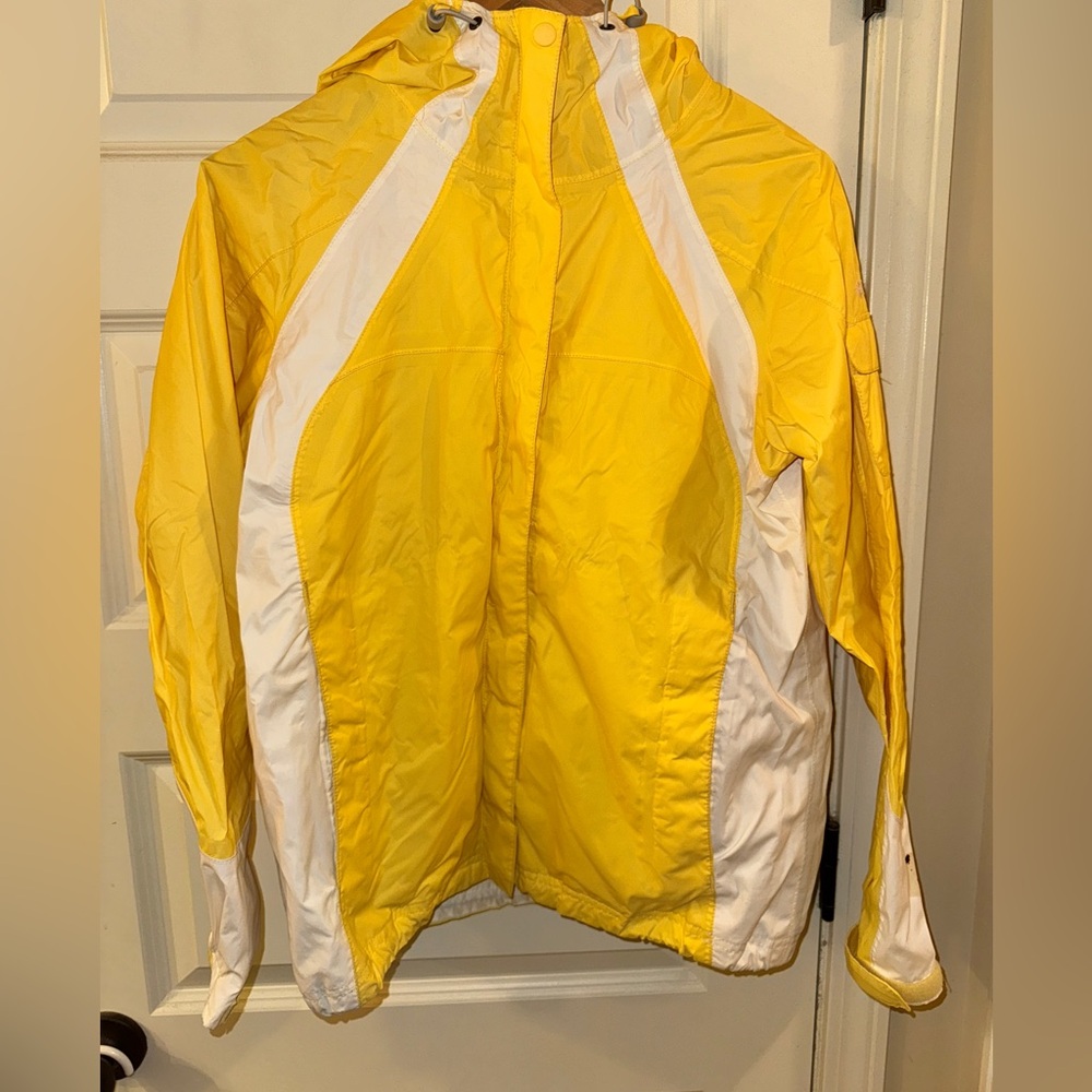 Columbia windbreaker